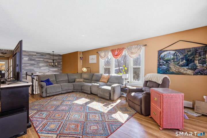 Property Photo:  61 Stone Hedge Lane  CT 06043 