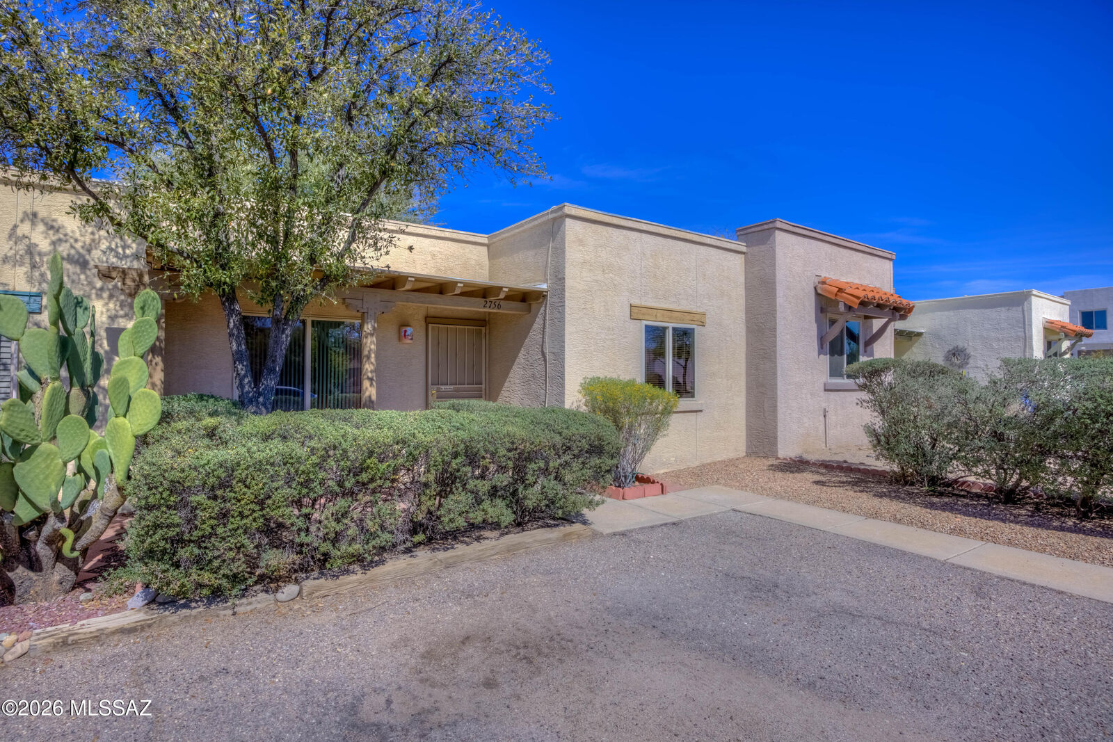 Property Photo:  2756 S Oakenshield Way  AZ 85730 