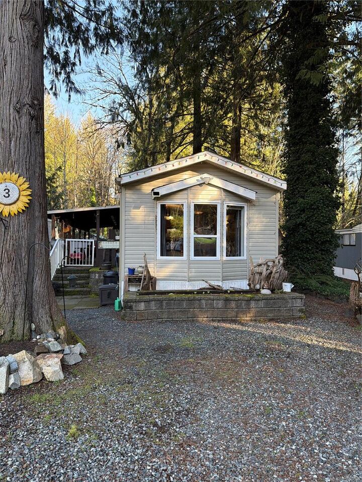 10325 Lakeshore Rd #3 — photo 1