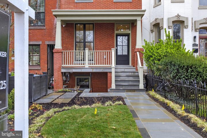 Property Photo:  629 South Carolina Avenue SE  DC 20003 