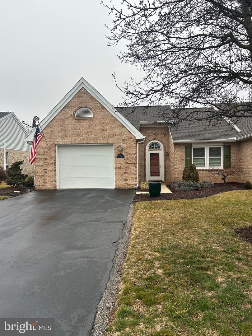 Property Photo:  64 Sanibel Lane  PA 17201 