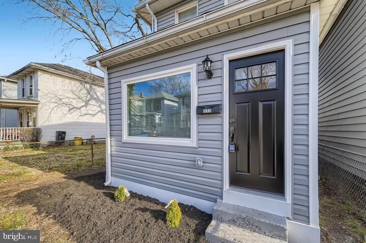 Property Photo:  117 East Avenue  MD 21222 