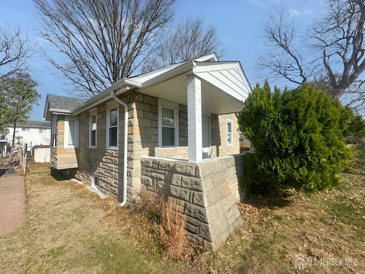 Property Photo:  24 Keswick Avenue  NJ 08638 