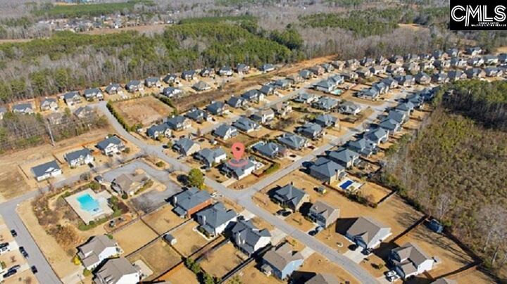 Property Photo:  215 Tulip  SC 29072 