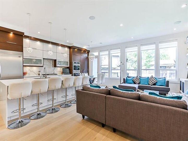 Photo de la propriété:  11667 North 74 Avenue North  BC V4C 1E6 