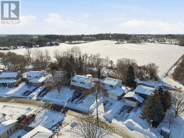 Property Photo:  109 Peacock Boulevard  ON L1A 2X5 