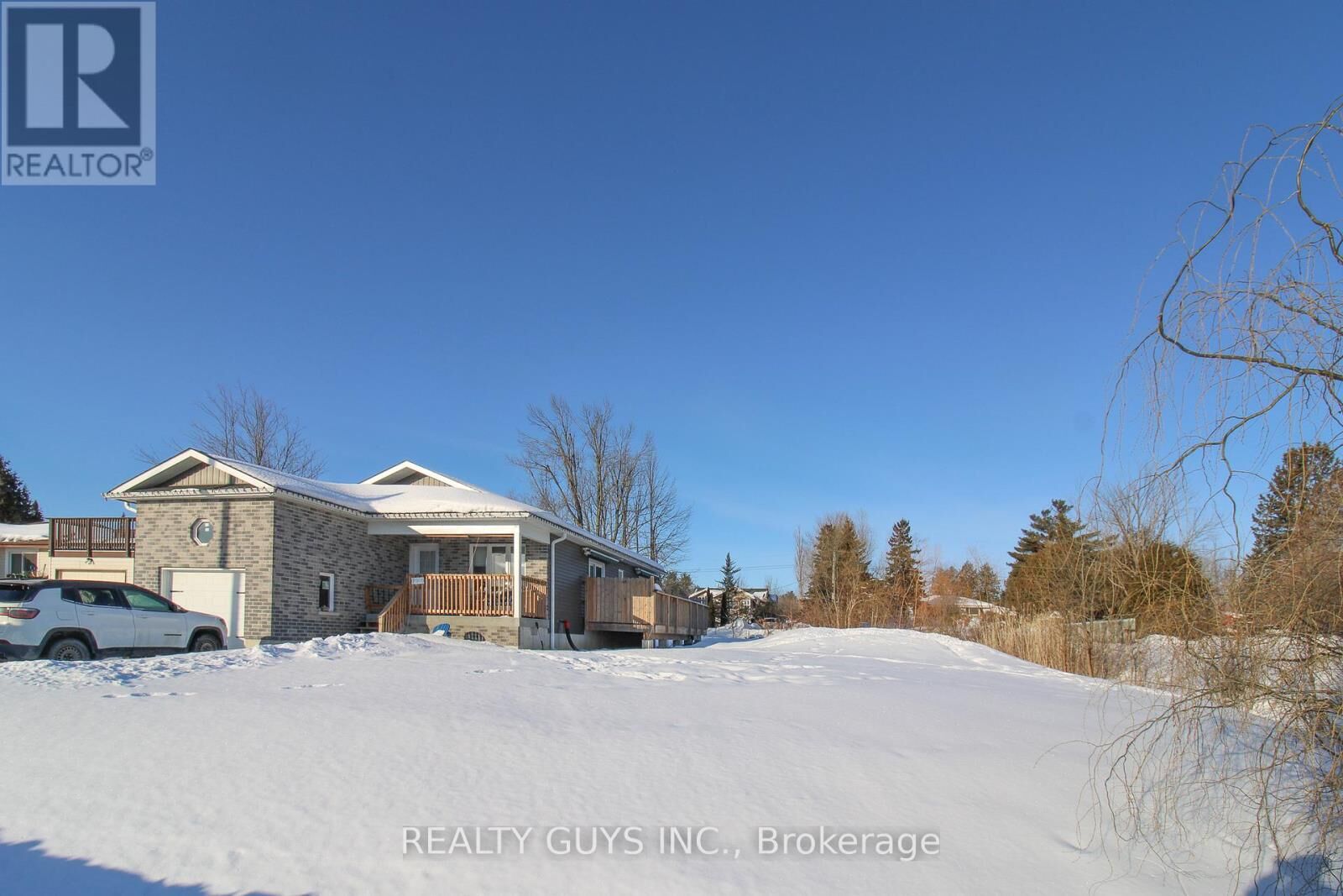Property Photo:  223 Crosby Drive  ON K0M 1A0 