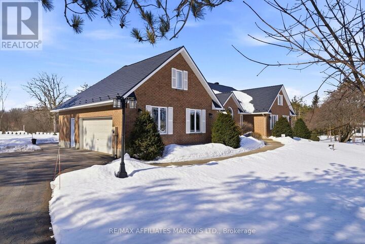 Property Photo:  5650 Pinestone Drive  ON K0C 2J0 