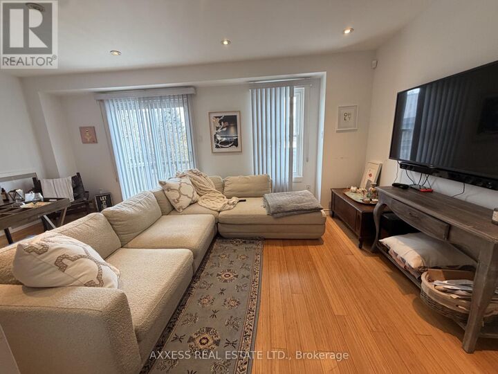Property Photo: 98 Brock Street 3 ON L6K 2Z1