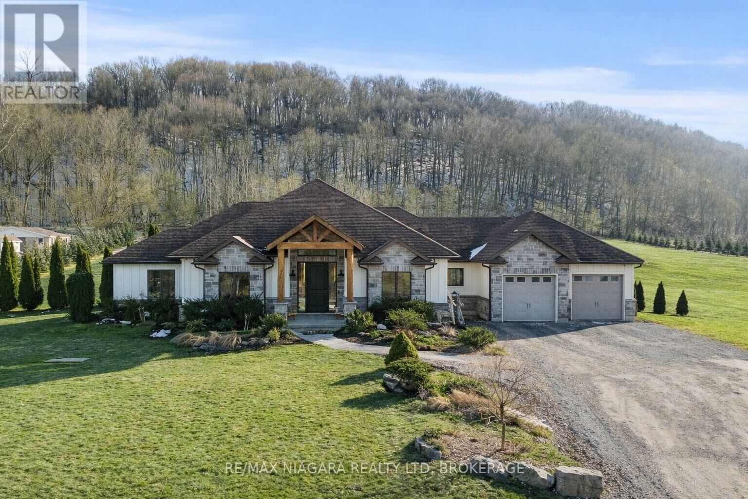 Property Photo:  1559 York Road  ON L0S 1P0 