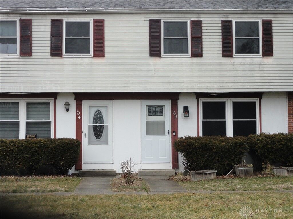 Property Photo:  102 Concord Farm Road  OH 45322 