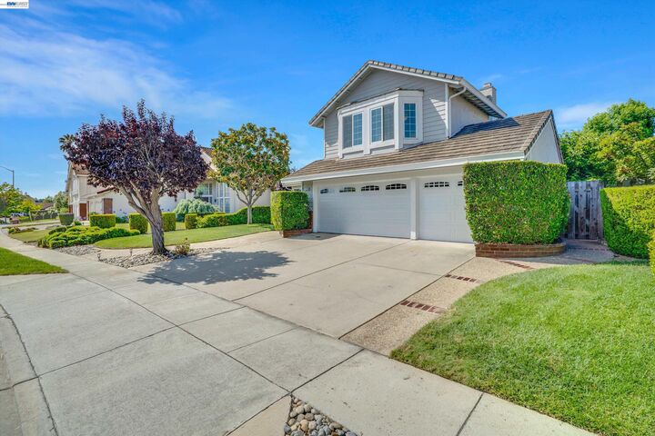 Property Photo:  33499 Quail Run Rd  CA 94555 