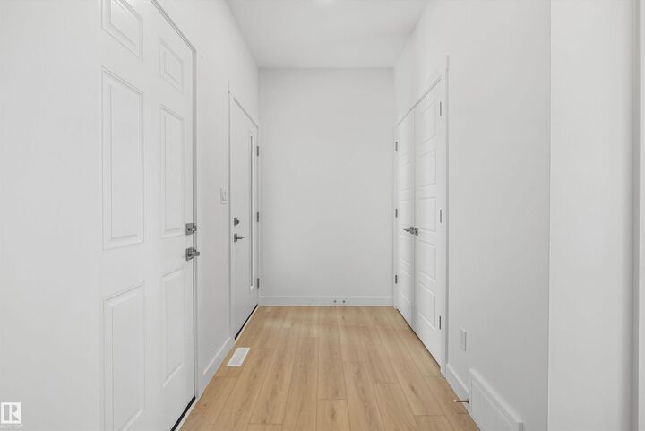 Property Photo:  8704 183 Avenue NW  AB T5Z 0X5 