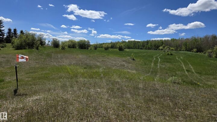 22 15025 Twp Rd 470 — photo 1
