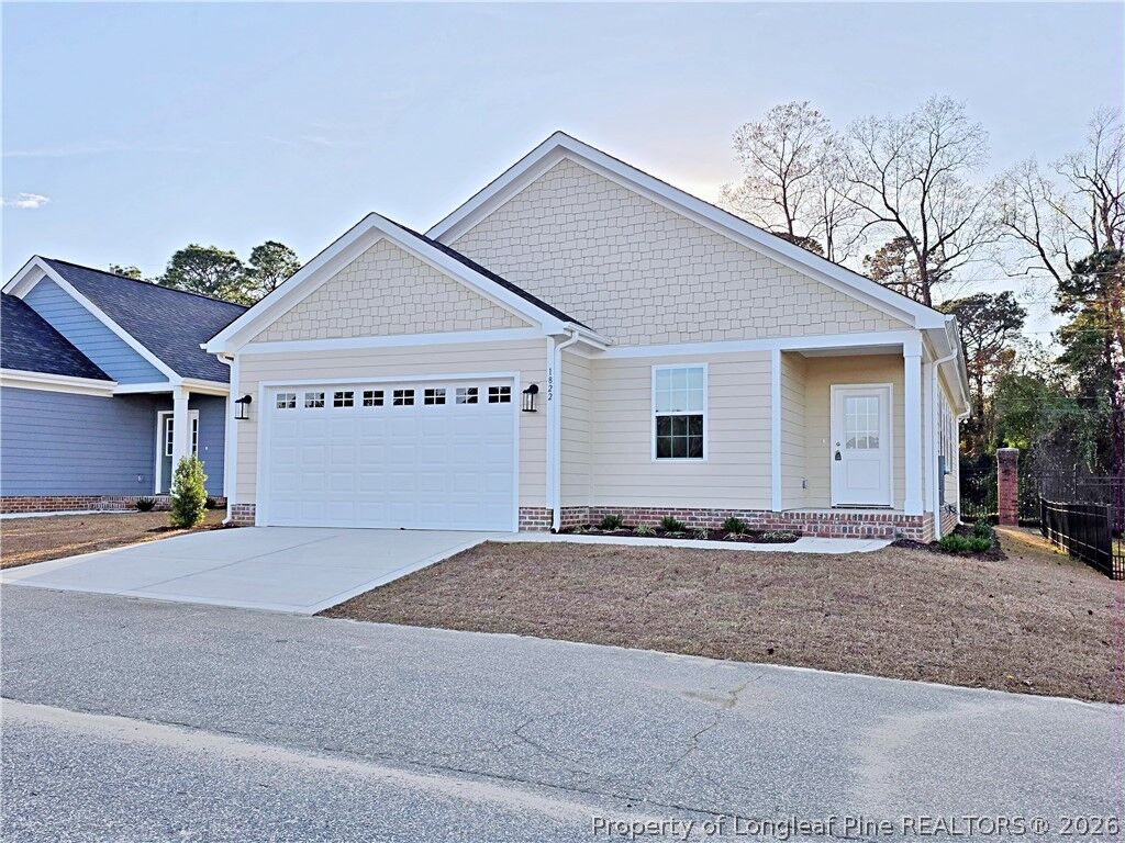 Property Photo:  1822 Fordham Drive  NC 28304 