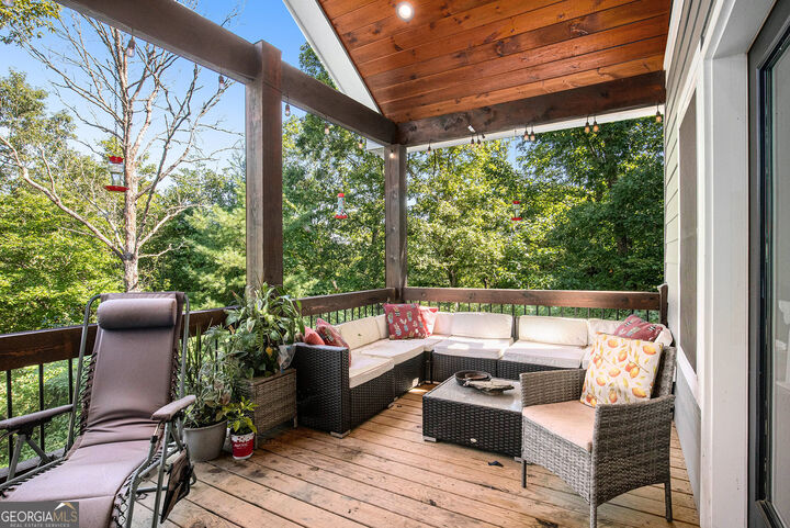 Property Photo:  125 Winding Creek Road  GA 30513 