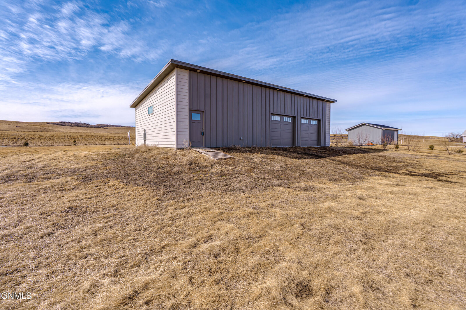 Property Photo:  3547 Honey Lane  ND 58554 