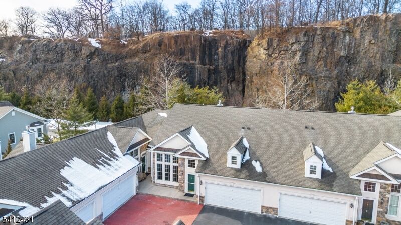 Property Photo:  7 Graphite Dr  NJ 07424 