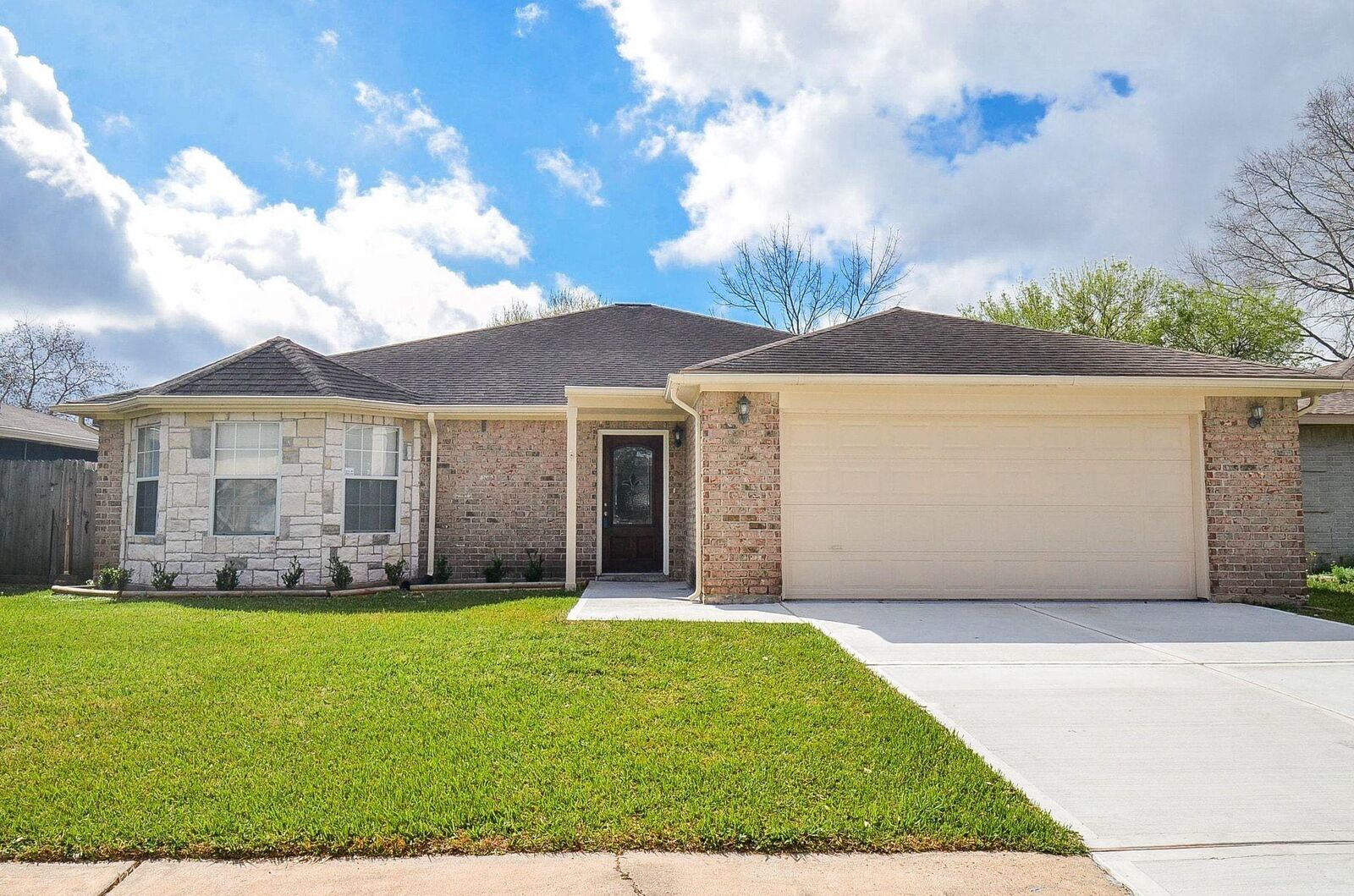 Property Photo:  14315 Branchwater Lane  TX 77498 