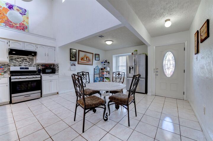 Property Photo:  11602 Bickwood Dr Drive  TX 77089 