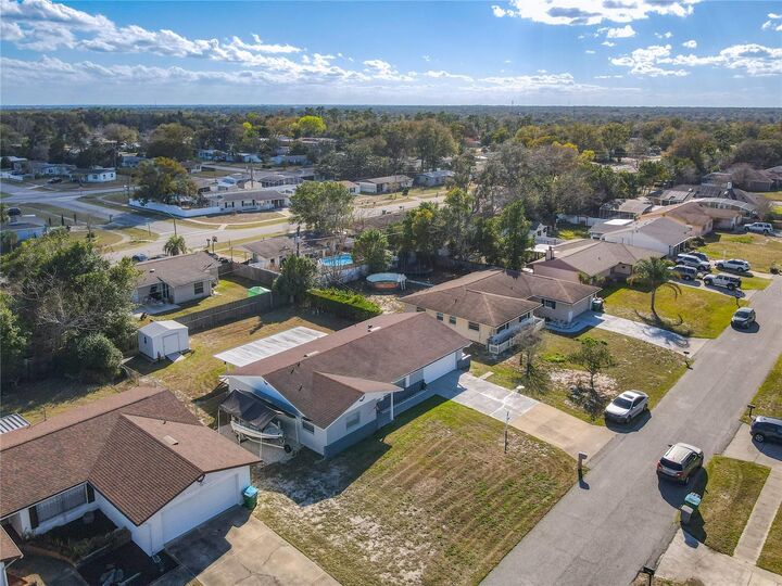 Property Photo: 895 Superior Street FL 32725