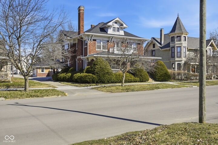 Property Photo:  460 E Washington Street  IN 46151 