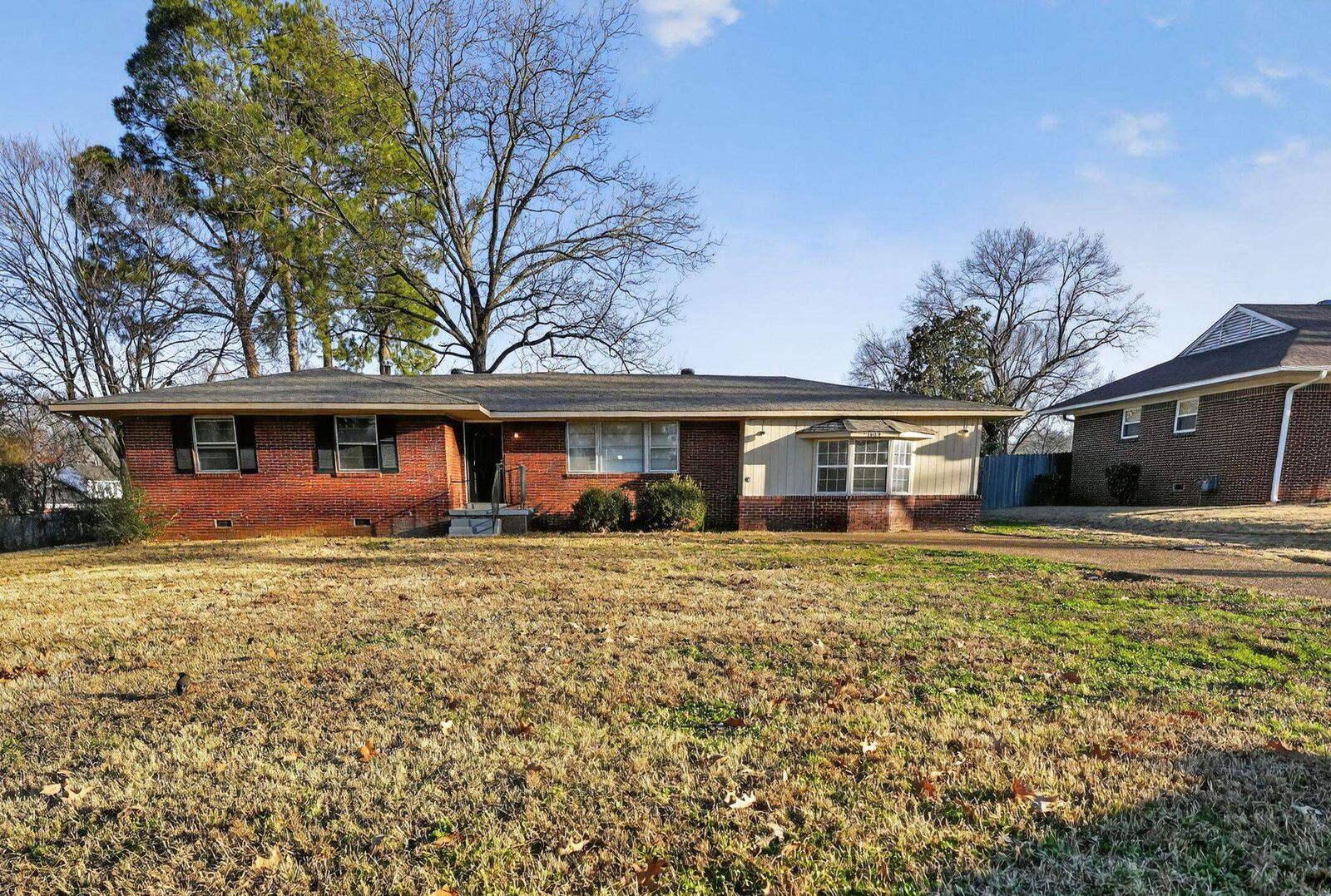 Property Photo:  1404 Old Hickory Rd  TN 38116-4318 