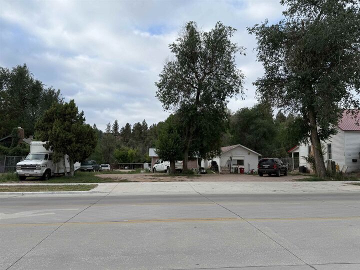 Property Photo: 410 &Amp 406 S Chicago Street SD 57747