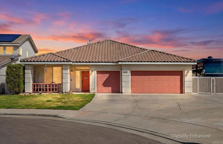 Property Photo:  27678 Trailhead Court  CA 92883 