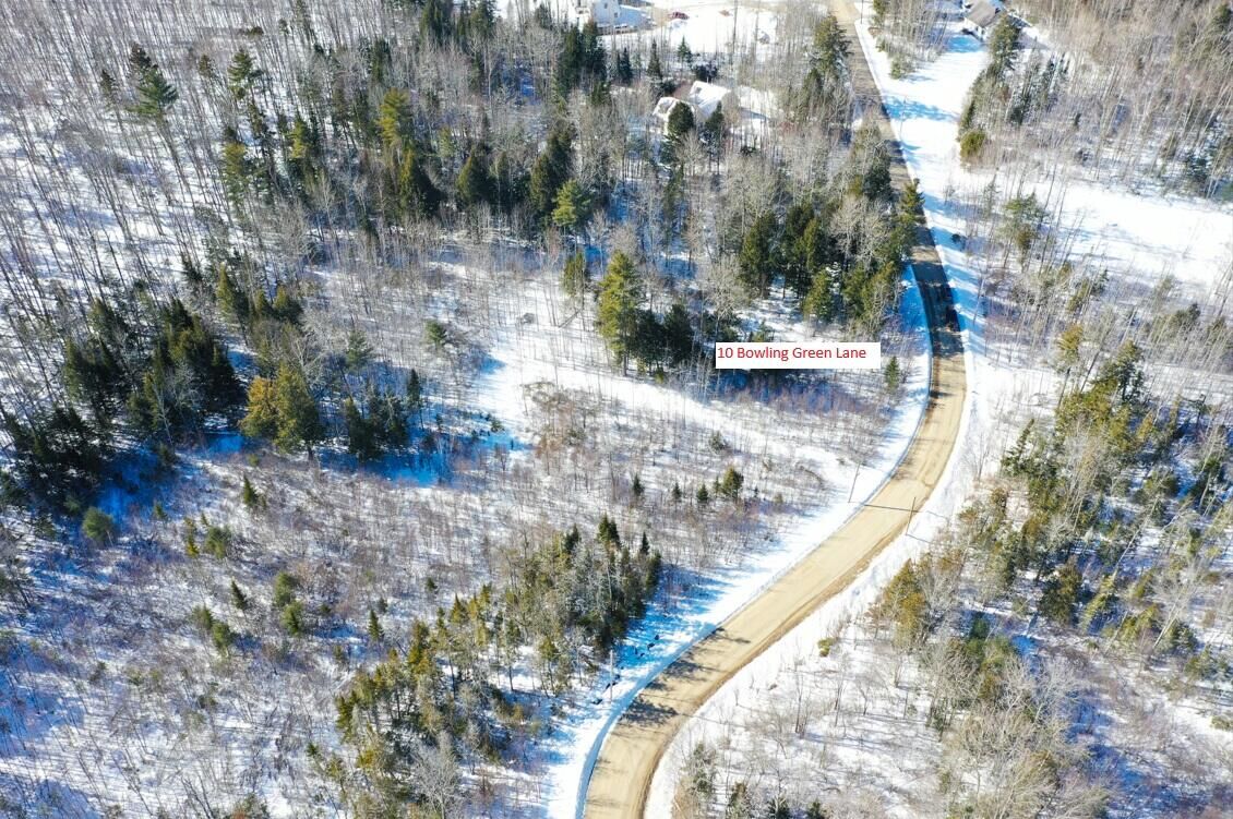 Property Photo: 10 Bowling Green Lane ME 04915