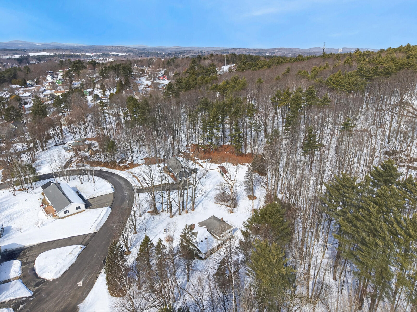 Property Photo:  10 Butler Drive  ME 04240 