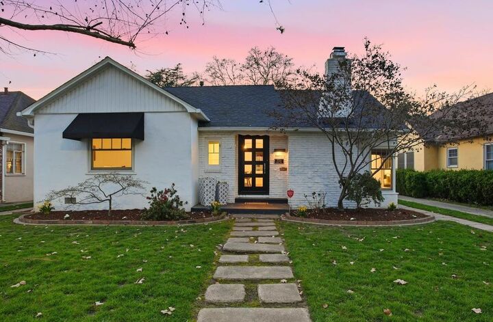 Property Photo:  2724 Marty Way  CA 95818 