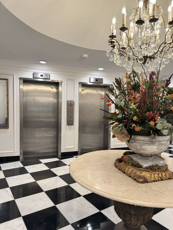 Property Photo:  4215 Harding Pike 210  TN 37205 