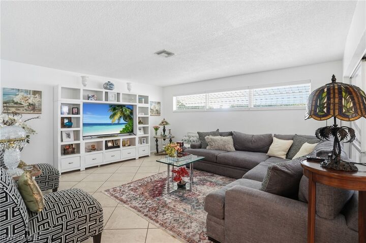 Property Photo:  1406 Grandale Street  FL 33936 