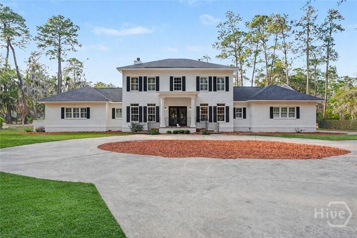 Property Photo: 210 Green Island Road GA 31411