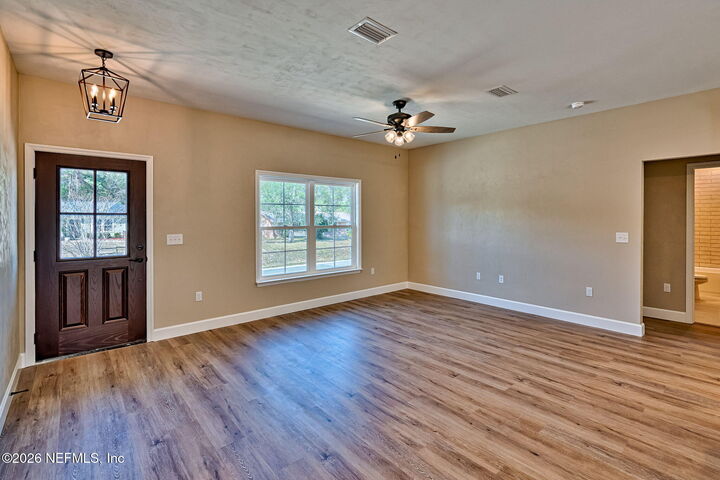 Property Photo:  484 SE 44th Street  FL 32656 