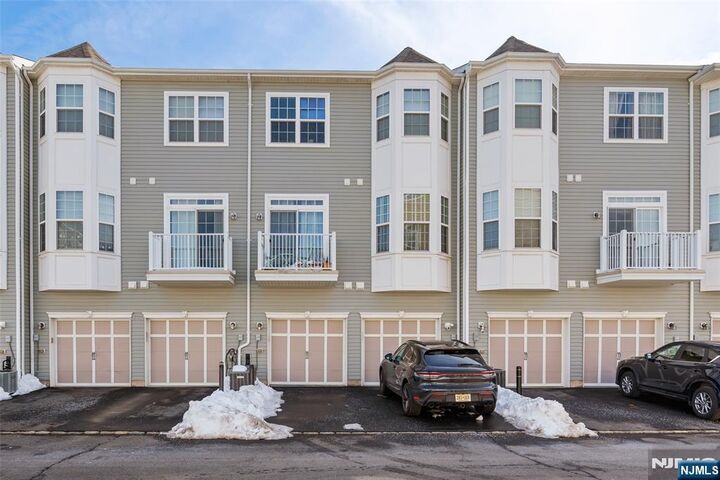 Property Photo:  75 Wesmont Drive 1812  NJ 07075 