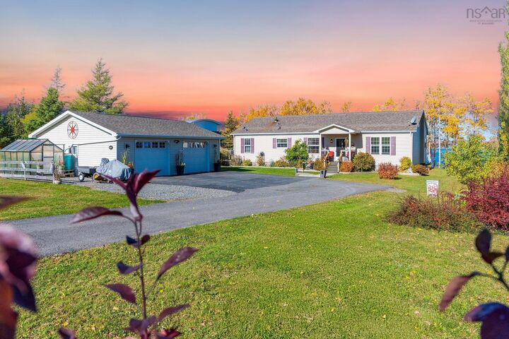 Property Photo: 151 Appalosa Trail NS B0K 1V0