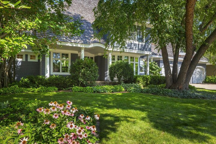 Property Photo: 14898 Boulder Pointe Road MN 55347