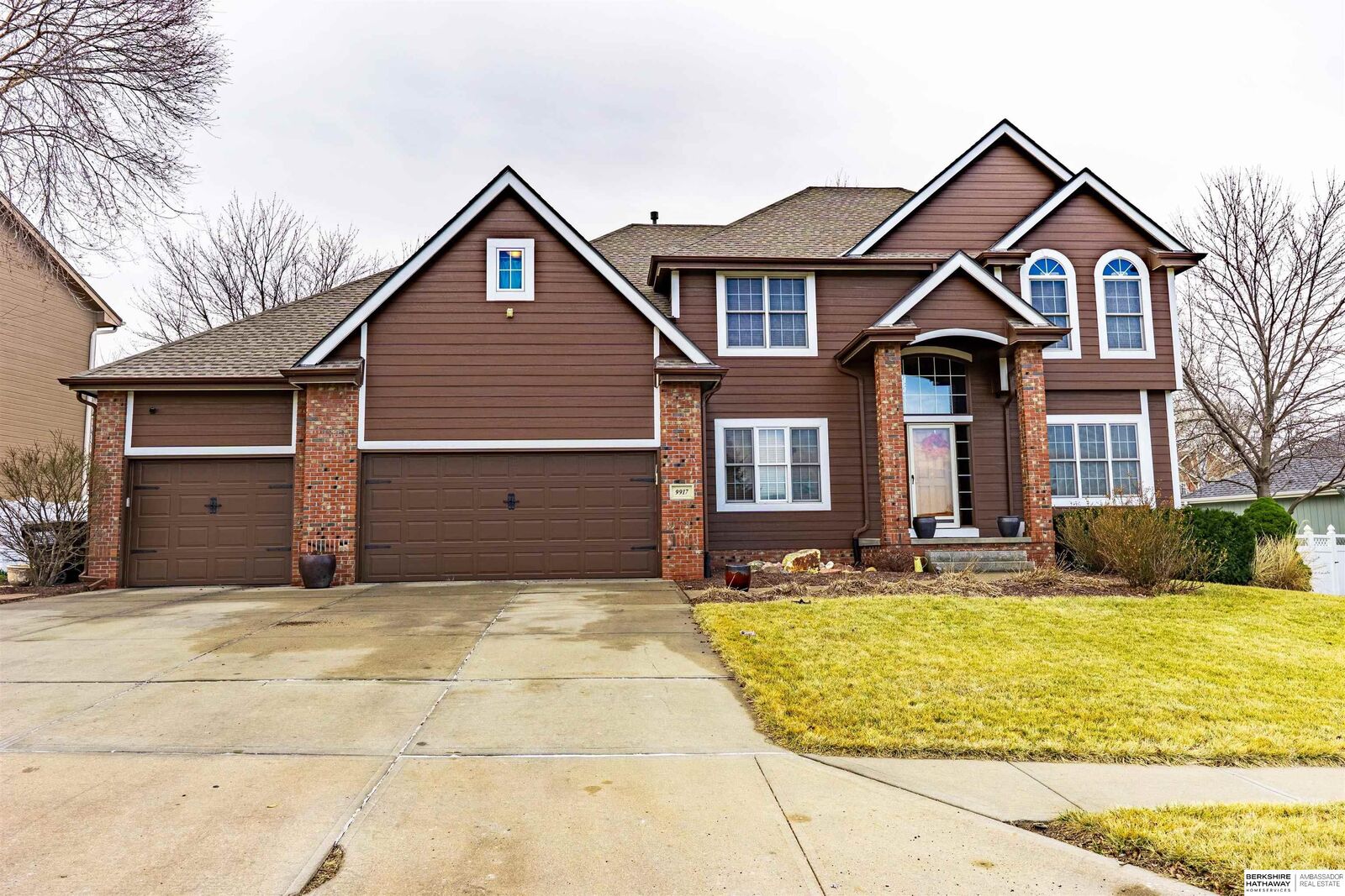 Property Photo:  9917 Brentwood Drive  NE 68128 
