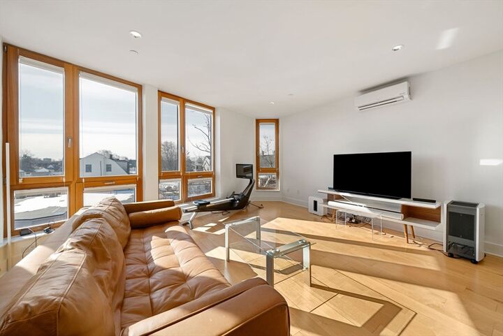 Property Photo:  240 Salem St 3B  MA 02155 