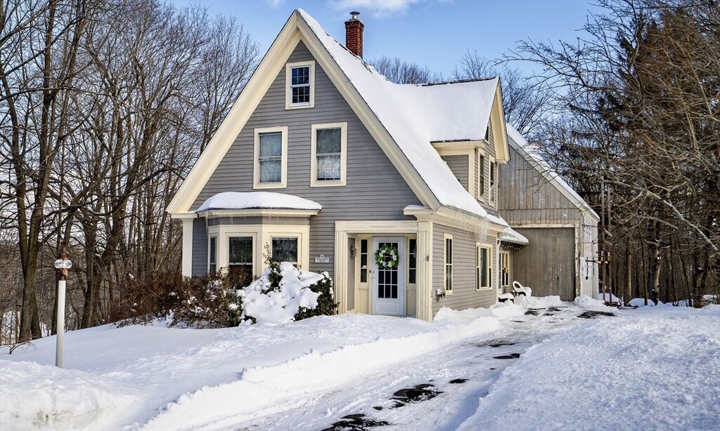 Property Photo: 2 Seaver St MA 01473