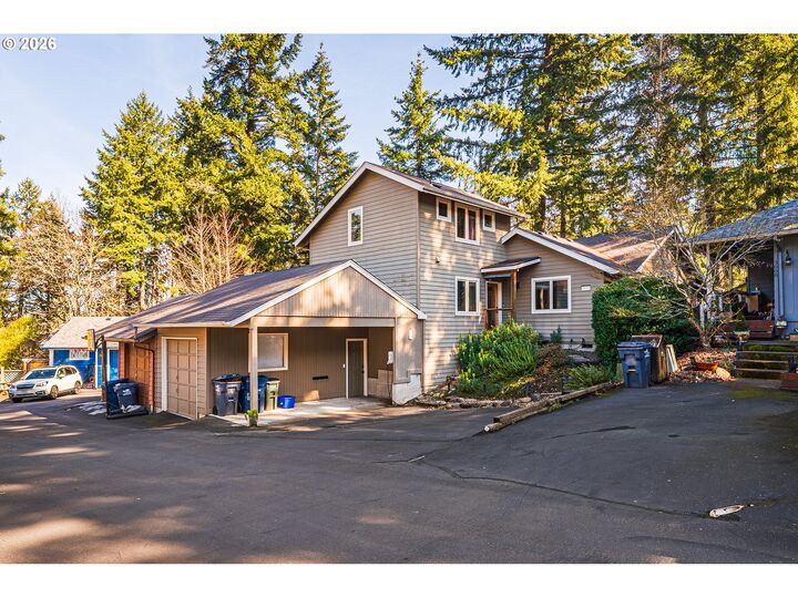 Property Photo:  3010 Hendricks Hill Dr  OR 97403 
