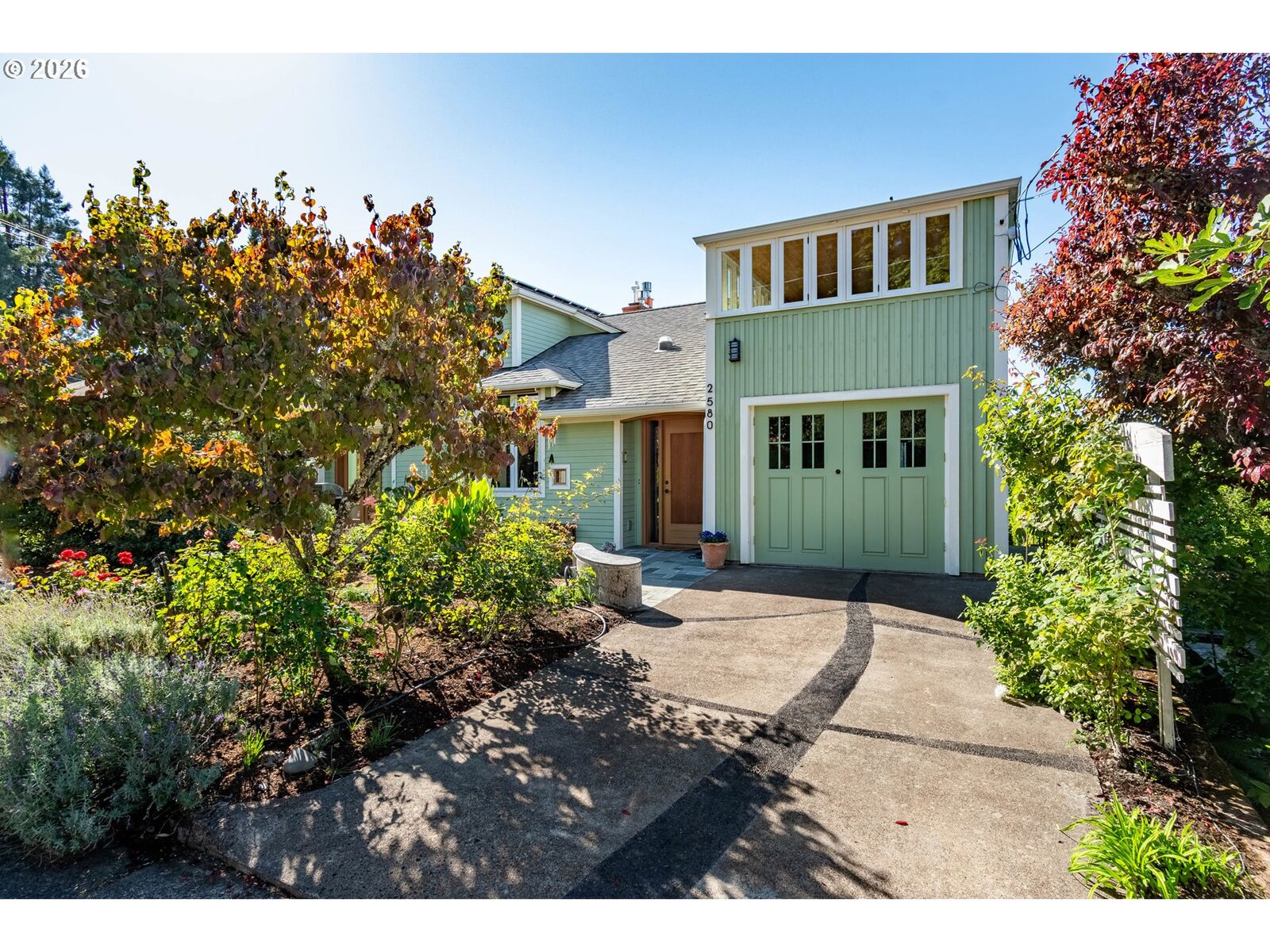 Property Photo:  2580 Chula Vista Blvd  OR 97403 