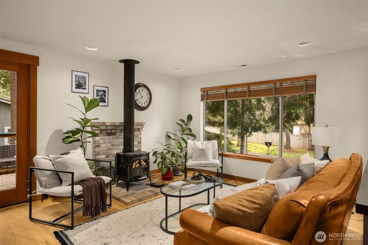 Property Photo:  23415 NE 73rd Street  WA 98053 