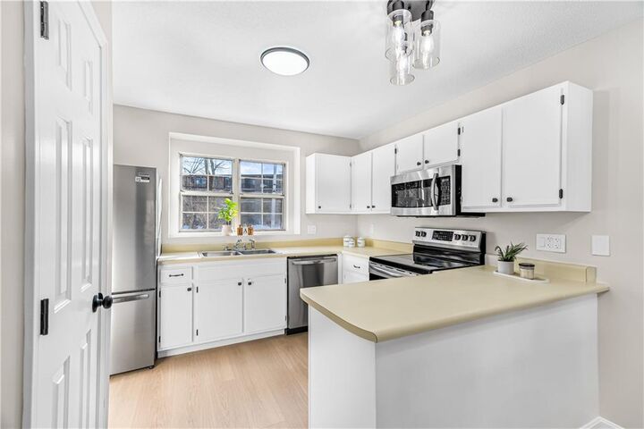 Property Photo:  565 Quaker Lane 42  RI 02893 