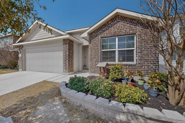 Property Photo:  923 House Sparrow  TX 78253 