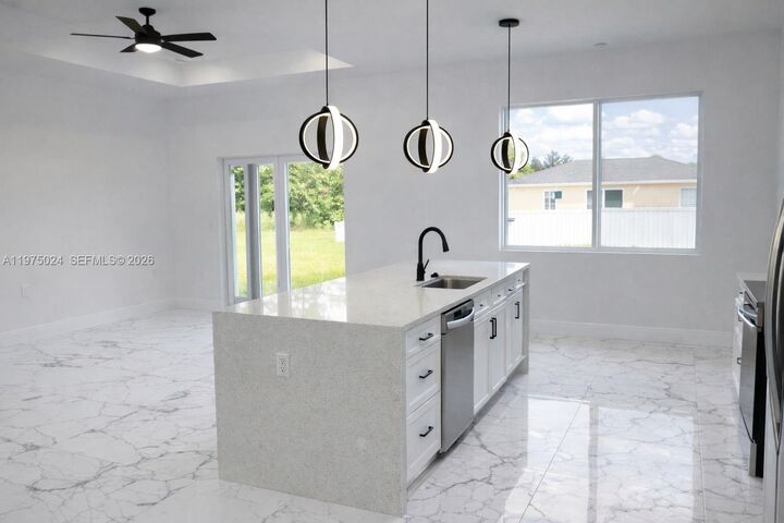 Property Photo:  3905 11th St SW  FL 33976 