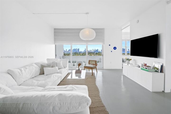 Property Photo:  3 Island Ave Ph-G  FL 33139 