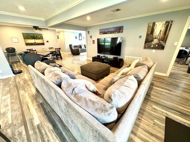 Property Photo:  760 Wade Street  TX 77706 